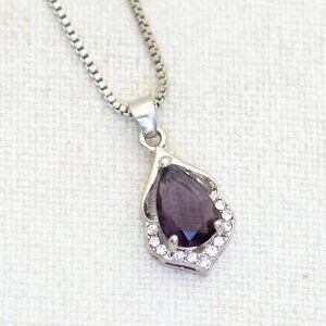 18 inch, Vintage Art Deco Teardrop Purple Beads Silver Tone Necklace - Q1